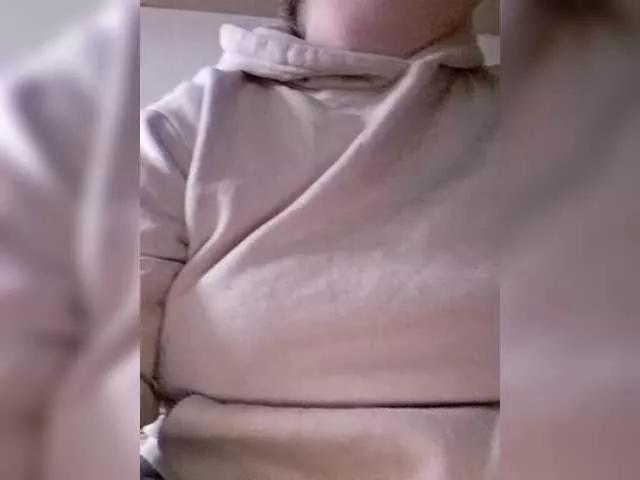 Alisa24 on BongaCams 