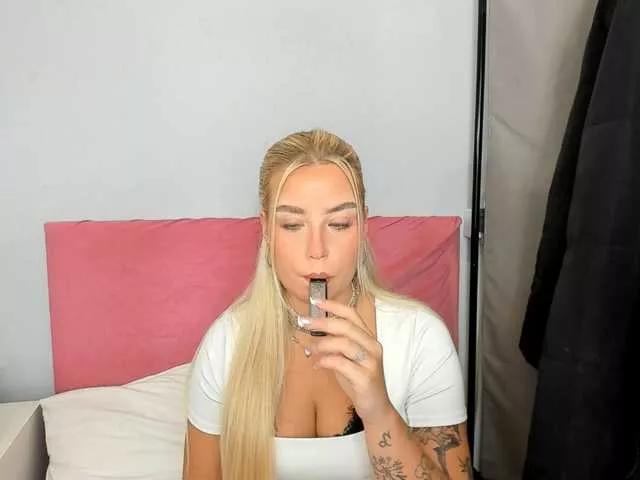 KristyQueen on BongaCams 