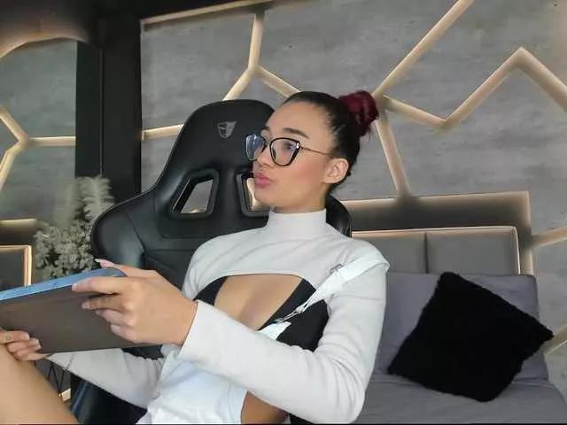 LiaWood on BongaCams 