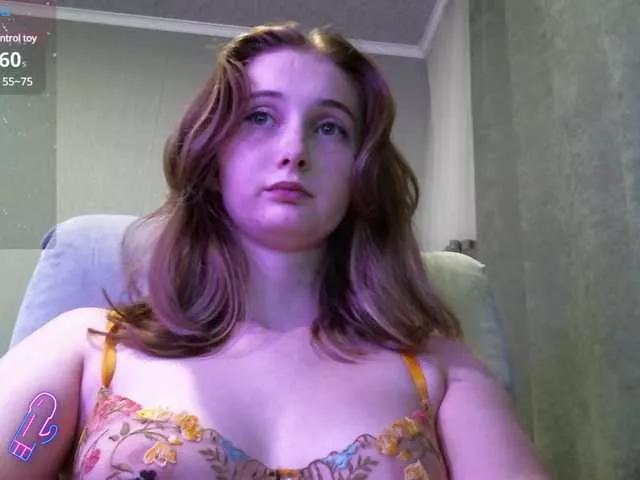 PeachGirl on BongaCams 