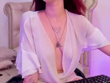 alexafoxy18 on Chaturbate 