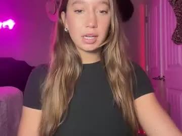 brielledaviss — Come closer.. I promise I'm even better up close..  #new #young #brunette #bigboobs