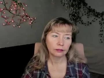 carla_vogue — GOAL: show legs [64 tokens remaining] The juicy milf is already with you, ready to please and surprise  #natural #milf #tease #tease #pvt