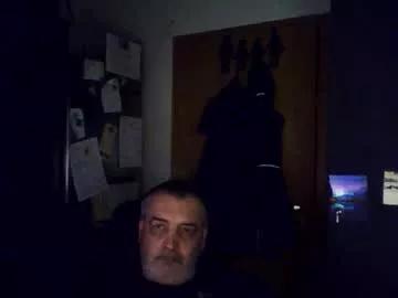 chris250268 on Chaturbate 