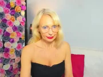 crystalgorgeous — Freechat on Chaturbate