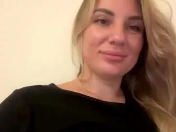 dreams_kiss on Chaturbate 