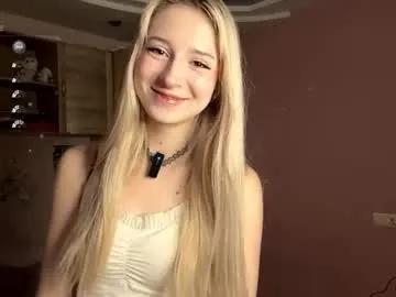 evaqt — Hi! im Eva and im #new here! GOALtake off my cute toplove pattern 222tk #18 #skinny #shy #lovense [151 tokens remaining]