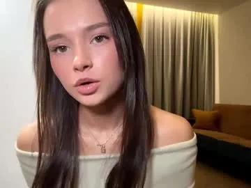 hoaarisa — Goal: Show my sweet ass  < 3 I'm Sofia your Welcome! I'm new here!   #new #shy #skinny #teen #18 [3672 tokens remaining]