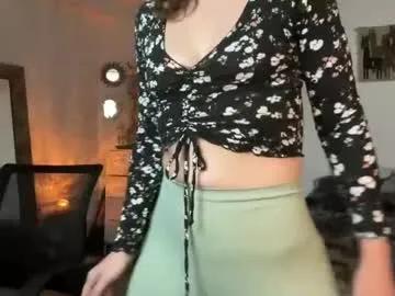 leahsparkles — #milf #girlnextdoor #nonnude #pegging #jeans