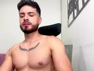 maxtowers on Chaturbate 