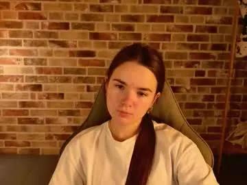 maybloom_ — GOAL: Colseup lip balm [35 tokens remaining] Hi #longhair #brunette #shy #nonude #new