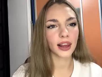 pricillahoinacki — Goal:Take off my shorts. My name is Amelia  #new , new experience to me, hope it turns out well :3  #skinny #bigboobs #18 #shy [0 tokens remaining]