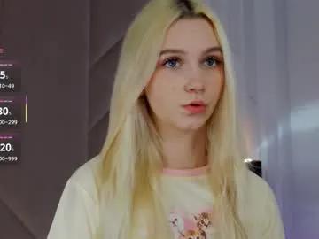 saramist — GOAL: Leave me topless [86 tokens remaining] Daddy issues  #smalltits #18 #anal #squirt #daddy