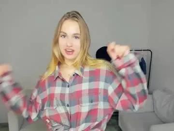 tilliecristello — -pinch my buns hehe im Eliza! welcome to my first day! #18 #new #skinny #blonde #shy [8 tokens remaining]