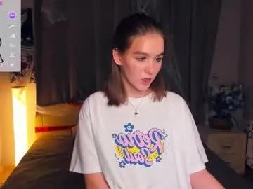 trinahillier — Put my hand on the clit + Rub  <3 #teen #new #shy #skinny #18 [123 tokens remaining]