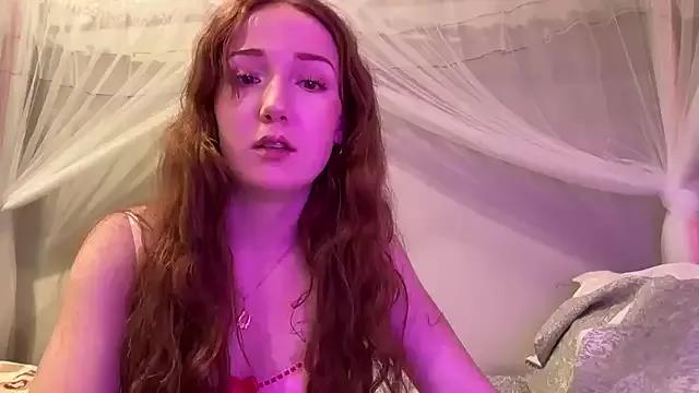 ariellebaby2004 on StripChat 