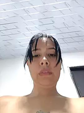 Candy-Body on StripChat 