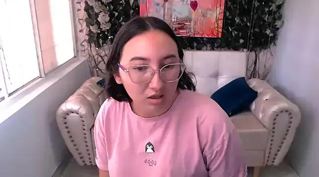 candy_cams18 on StripChat 