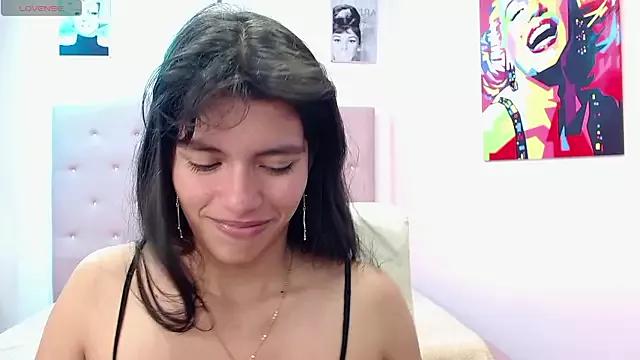 Chloe_Sukino_ on StripChat 