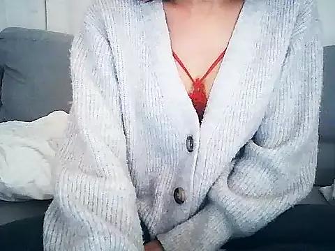 clarasun9003 on StripChat 