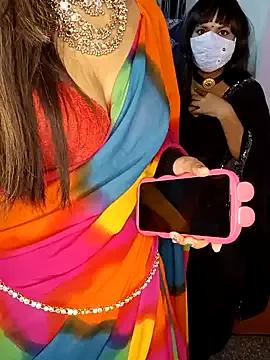 CuteMaahi on StripChat 