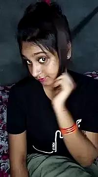 cuteurmi on StripChat 