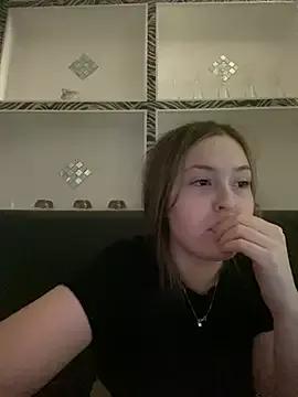 Eloise_Celine on StripChat 