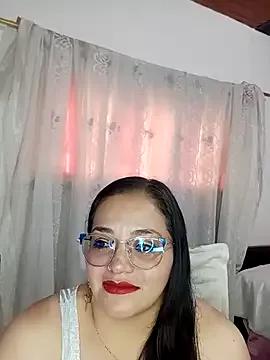 emily_sweet13 on StripChat 