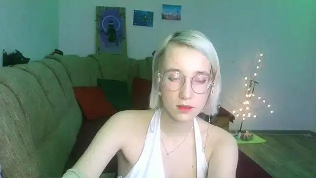 Eva_Lilac on StripChat 