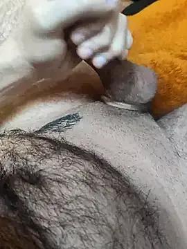 Hairyarabguy on StripChat 