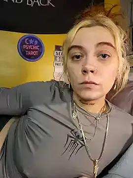 HeavenSentAlyy on StripChat 