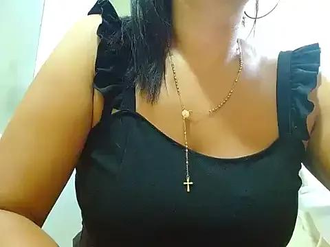 hornymilf_69xxx on StripChat 