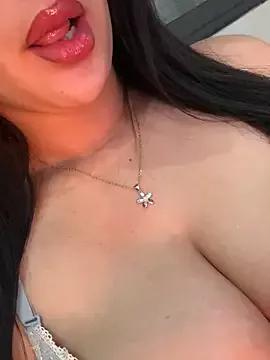 Hot_Yassmin on StripChat 