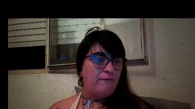 infiernowoman23 on StripChat 