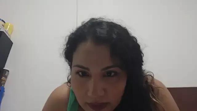 Isabella_Lombardo25 on StripChat 