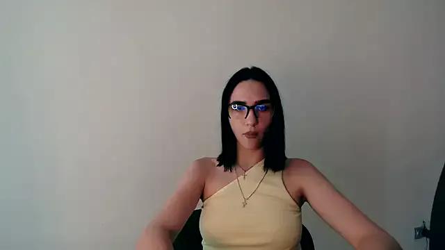 isabelle_lic on StripChat 
