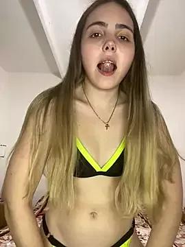 ItzSluttyMica on StripChat 