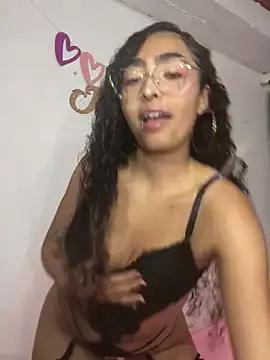 Juana_Valen on StripChat 