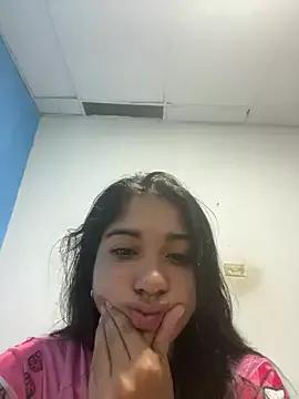 karolaym on StripChat 