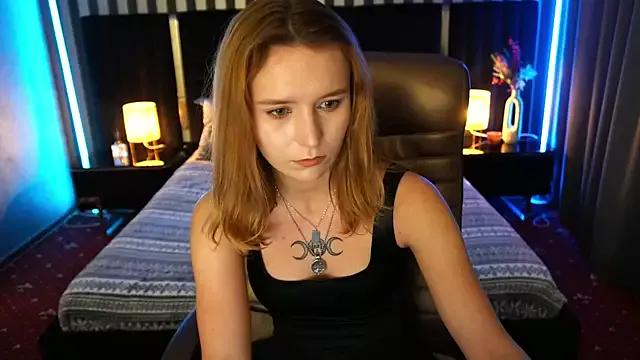 KaroMigane on StripChat 