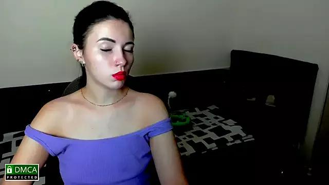 kira_purr on StripChat 