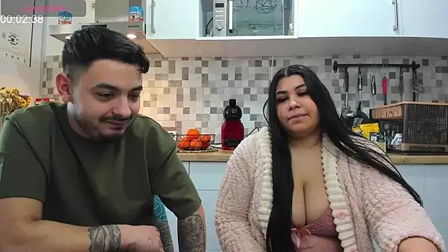 latinacouple on StripChat 