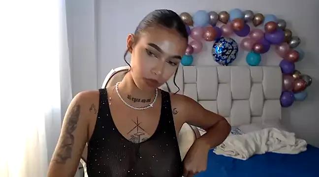 Lau_c on StripChat 