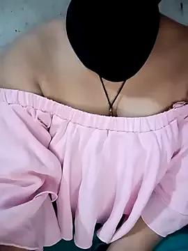 Laxmi_1920 on StripChat 