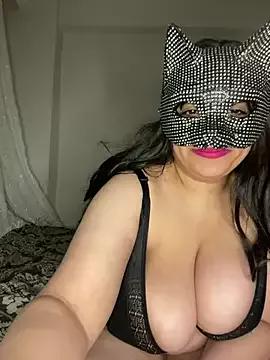 layla1QUEEN on StripChat 