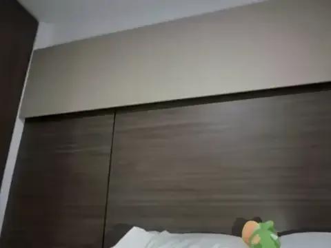 Liiz_01 — lots of cream on the ass