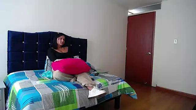 lorenarimenez22 on StripChat 