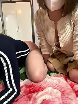 Meii-meyy — completely naked & squirt