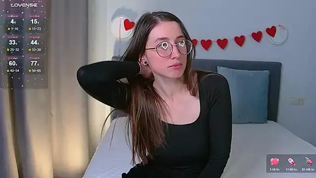 mia_nerdy on StripChat 