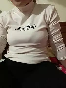 Milk_Mom99 on StripChat 